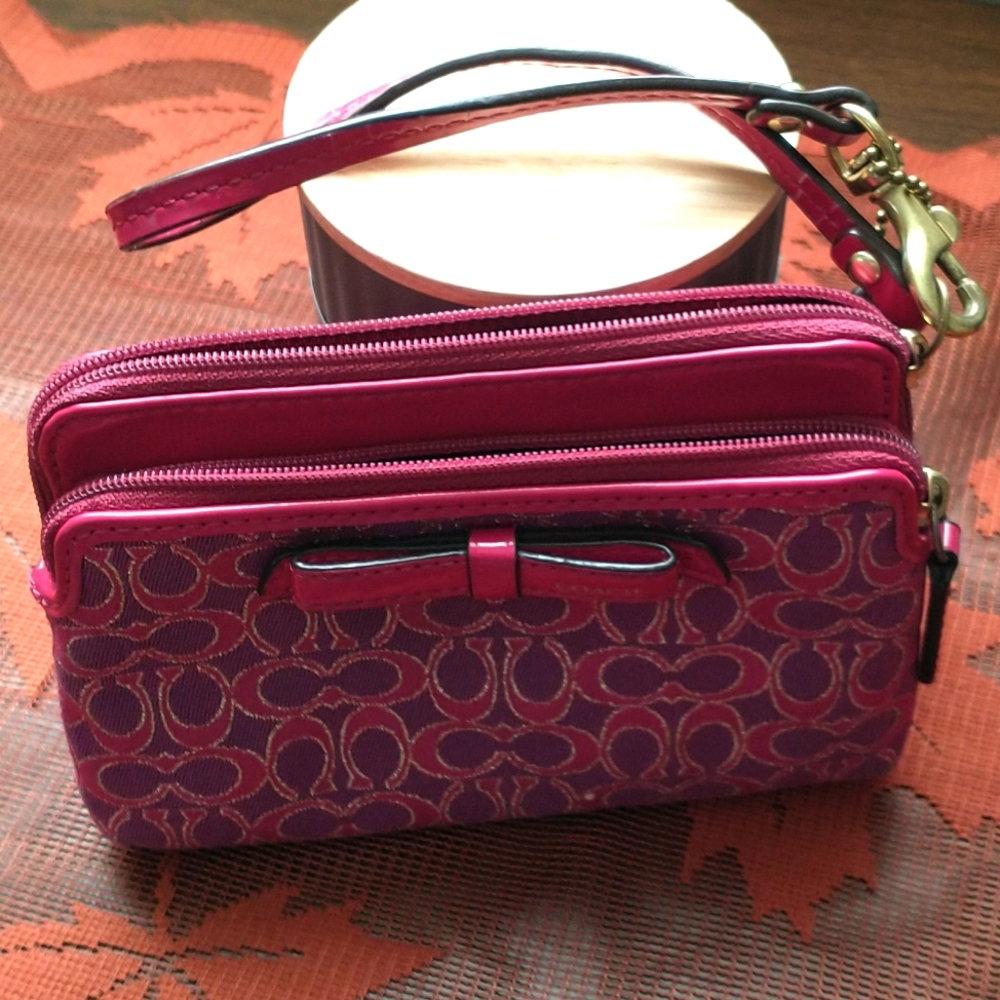 Wristlet